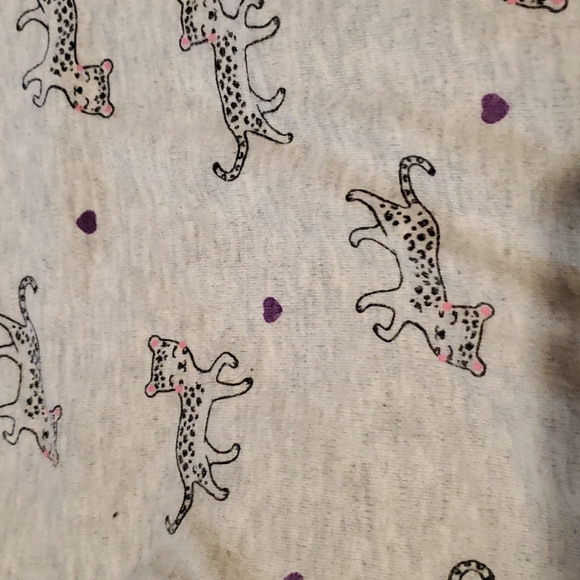 ๐ Pekkle | 2-Piece Toddler Outfit | 12 M | Purple Grey Cheetah - Picture 2 of 4